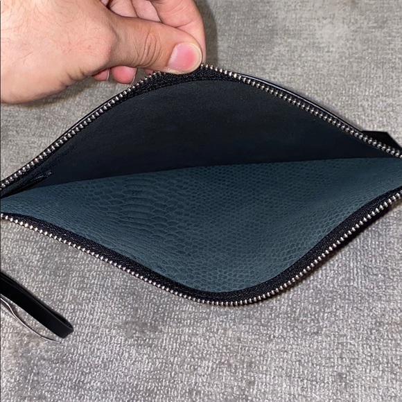 Etienne Aigner leather wristlet - Picture 5 of 8